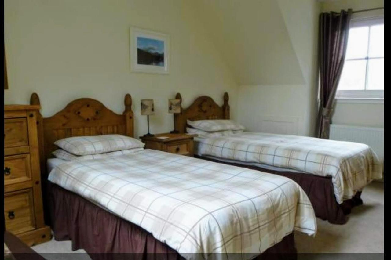 Ben Vorlich Cottage Arrochar Camera foto